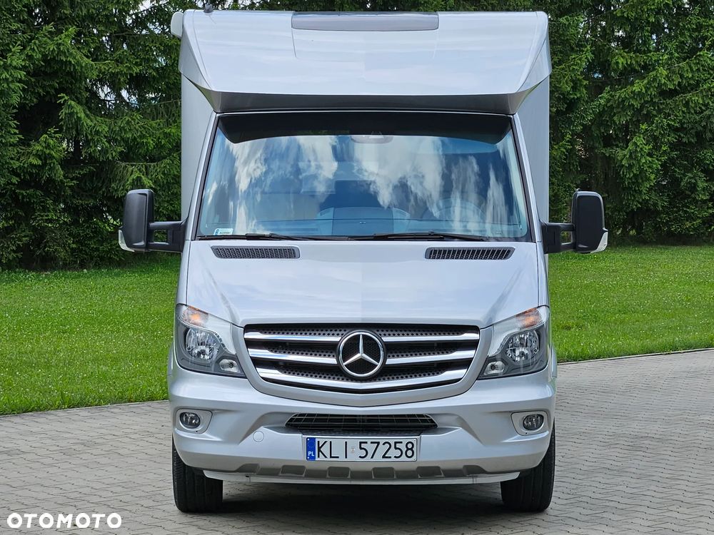 Mercedes-Benz Sprinter - 10