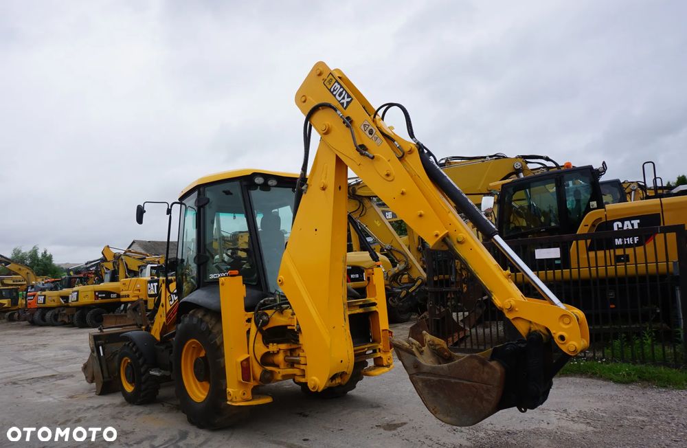 JCB 3 CX - 5