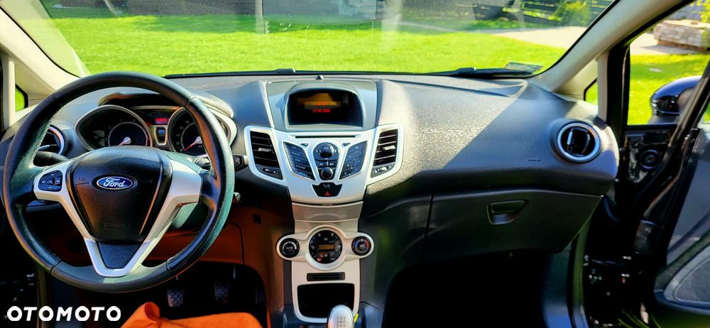 Ford Fiesta 1.6 Titanium EU5 - 12