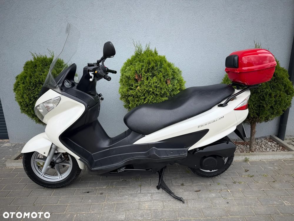 Suzuki Burgman - 5