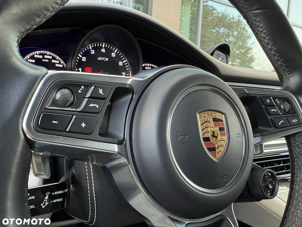 Porsche Panamera - 25