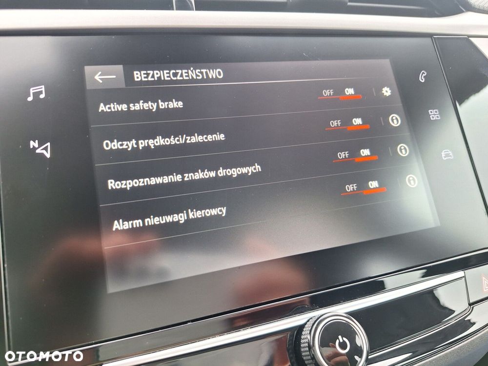 Opel Corsa 1.2 Edition S&S - 22