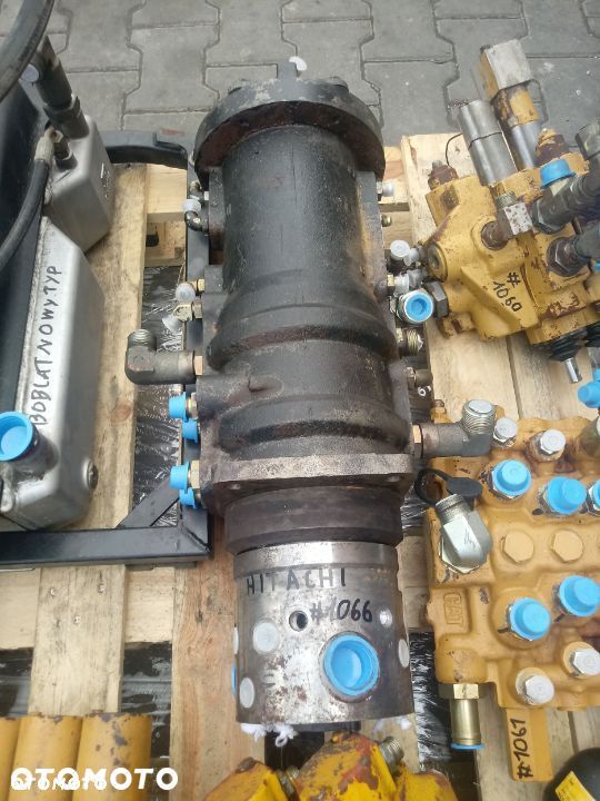 Kolumna obrotu Hitachi - 6