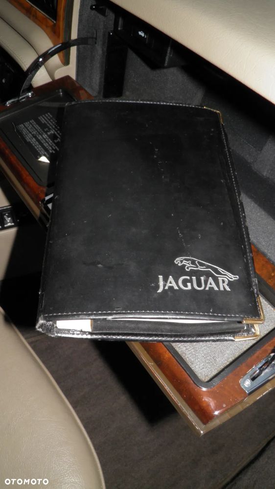 Jaguar XJ - 26