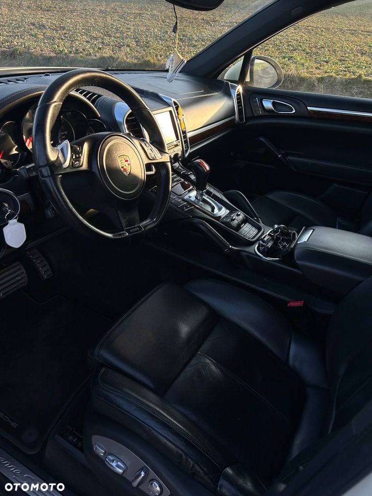 Porsche Cayenne - 7