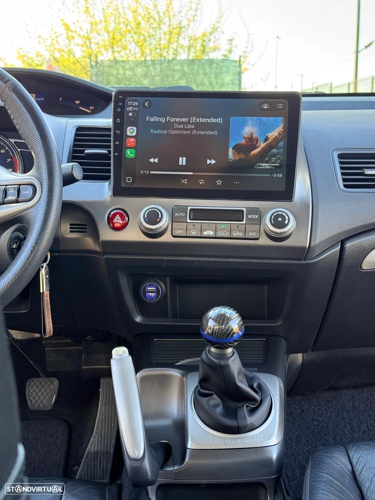 Honda Civic 1.8 ES - 12