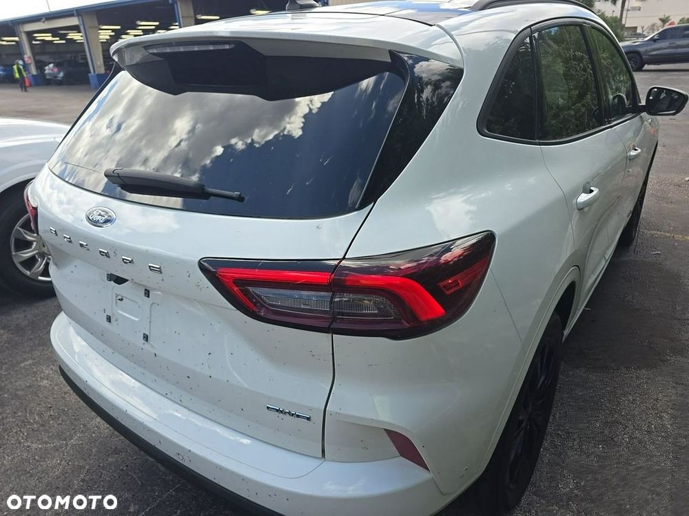 Ford Escape 2023 photo 4
