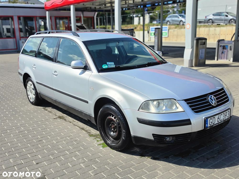 Volkswagen Passat - 4