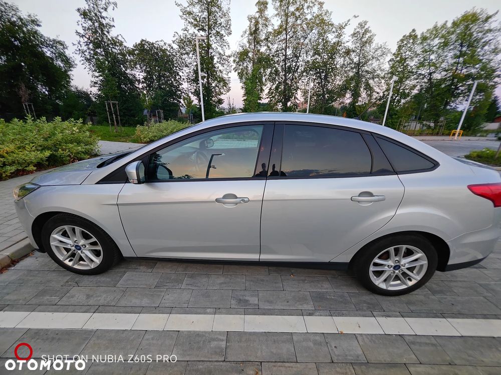 Ford Focus 1.6 SYNC Edition - 5