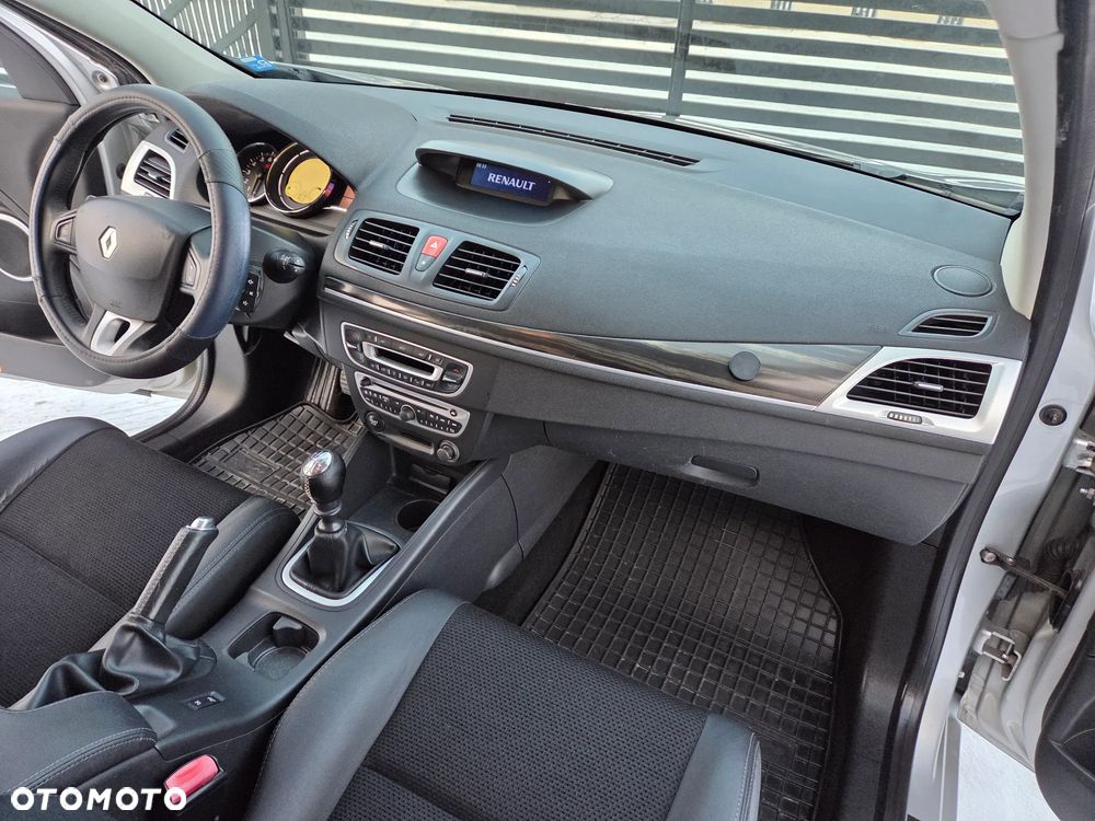 Renault Megane 1.6 16V 110 Authentique - 17