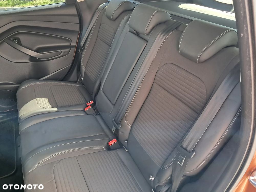 Ford Kuga 1.5 EcoBoost 2x4 Titanium - 29