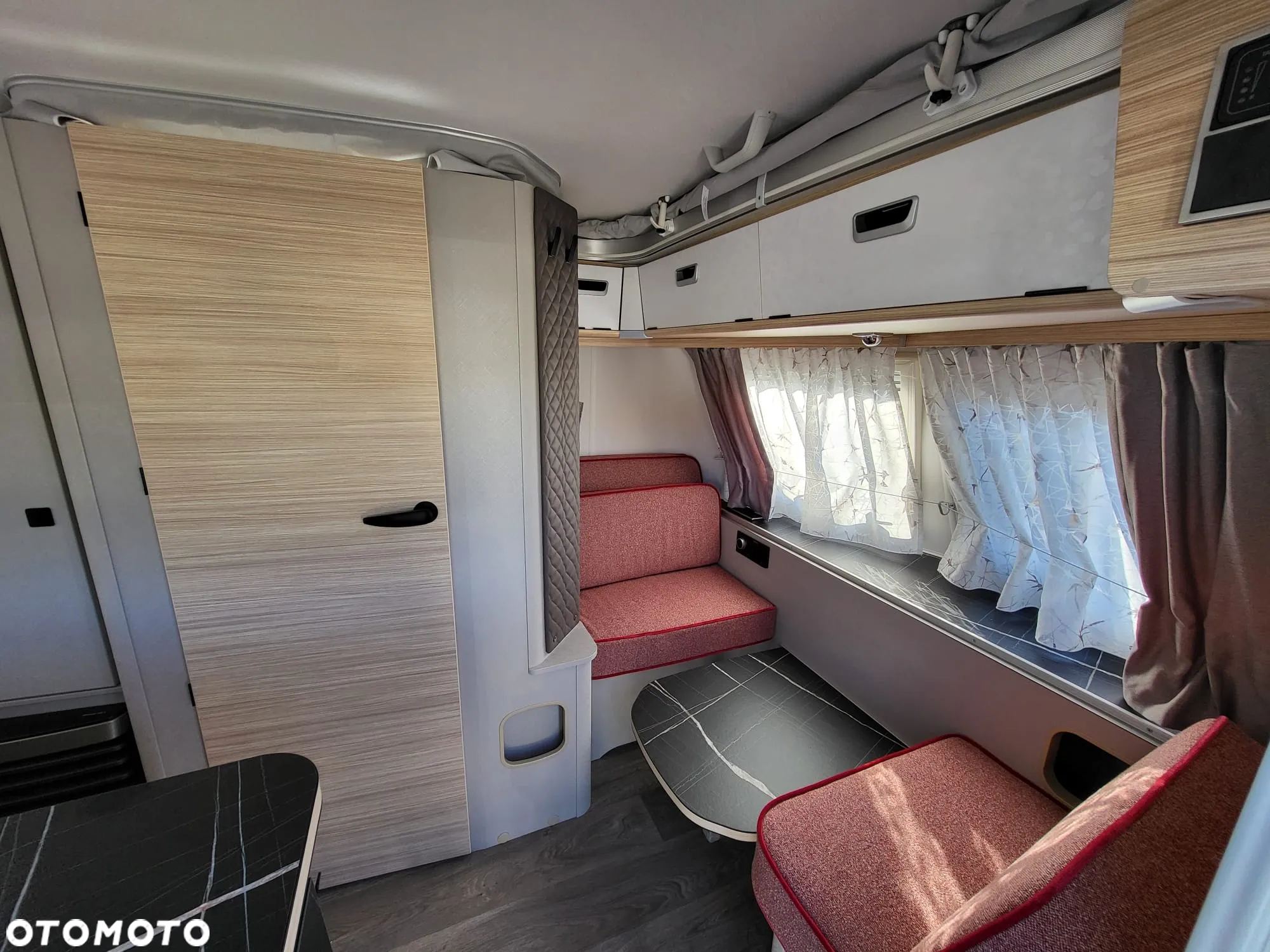 Hymer-Eriba Touring 542 Tango Red - 4