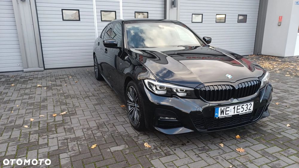 BMW Seria 3 320i xDrive M Sport - 10