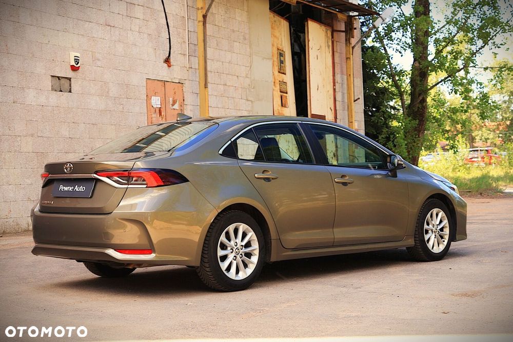 Toyota Corolla - 10