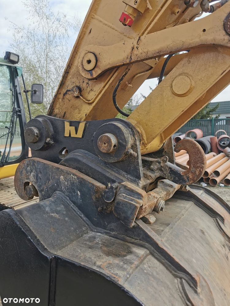 Caterpillar 318C - 12