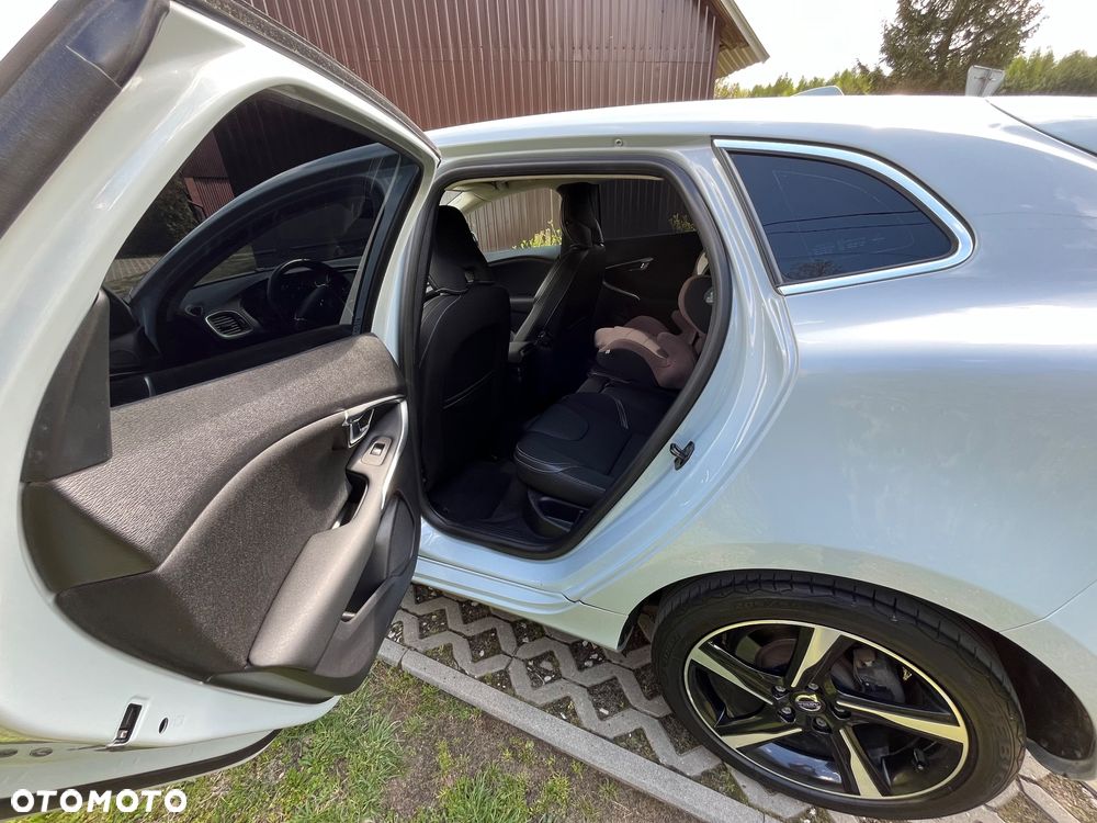 Volvo V40 D2 R-Design Summum - 9