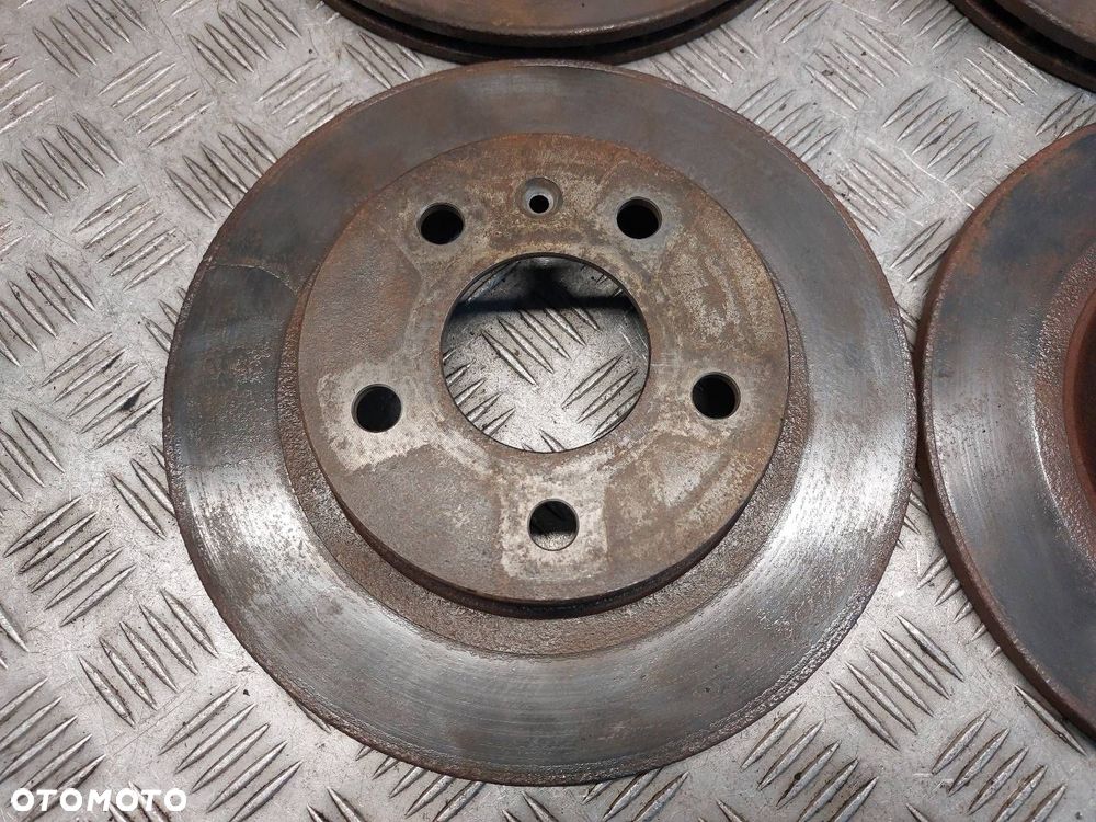 TARCZE HAMULCOWE TYŁ OPEL MERIVA A 5X110 - 2