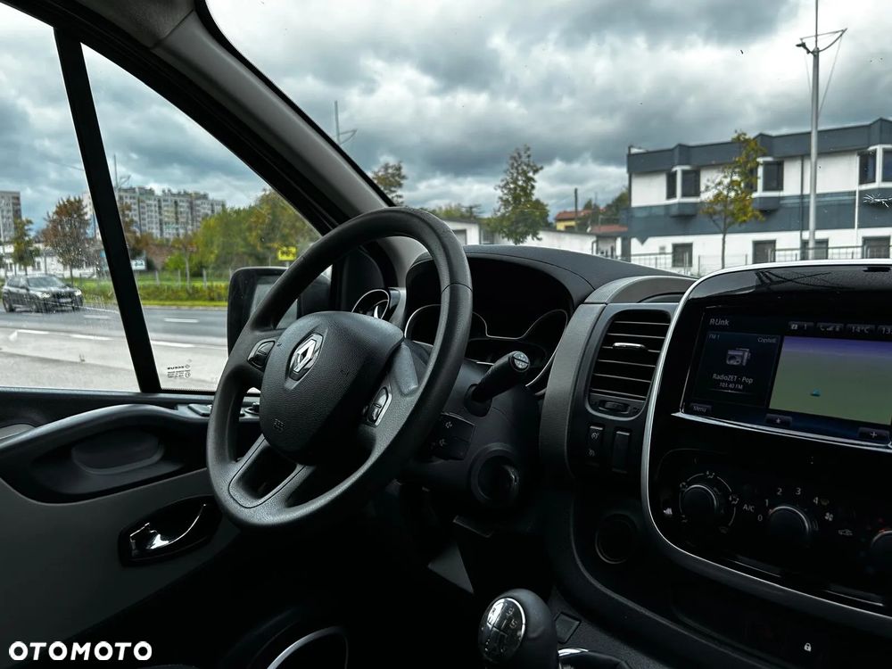 Renault Trafic - 12
