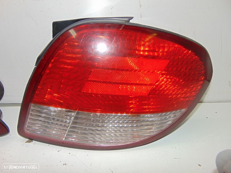 Hyundai s coupê 99 farolins trás originais,farois - 3
