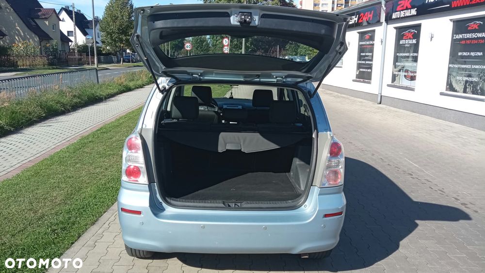 Toyota Corolla Verso 1.6 Luna - 5