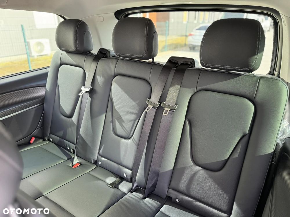 Mercedes-Benz Klasa V - 13