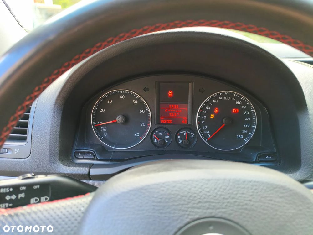 Volkswagen Golf 1.6 Comfortline - 10