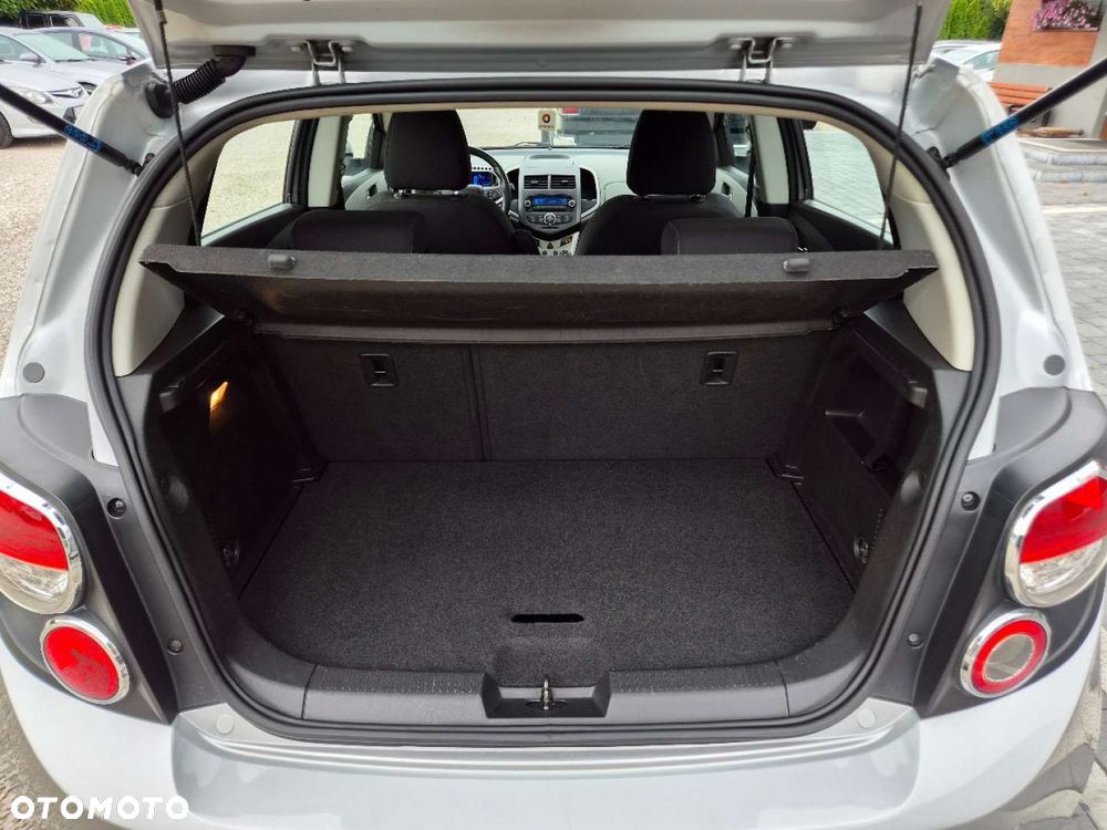 Chevrolet Aveo - 18