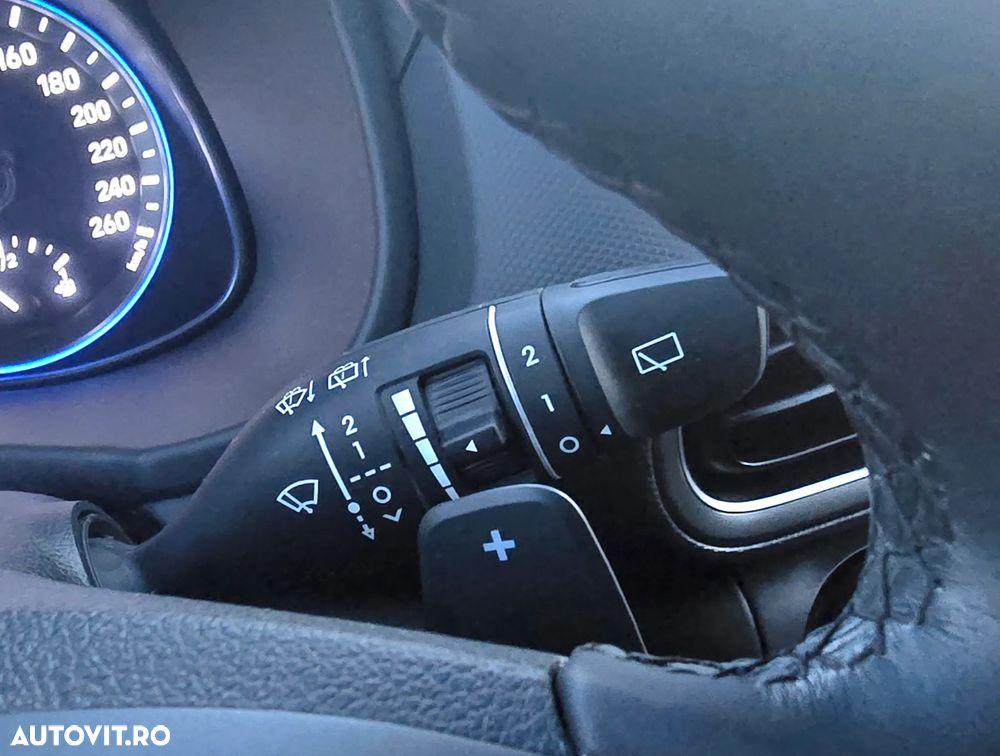Hyundai KONA - 25