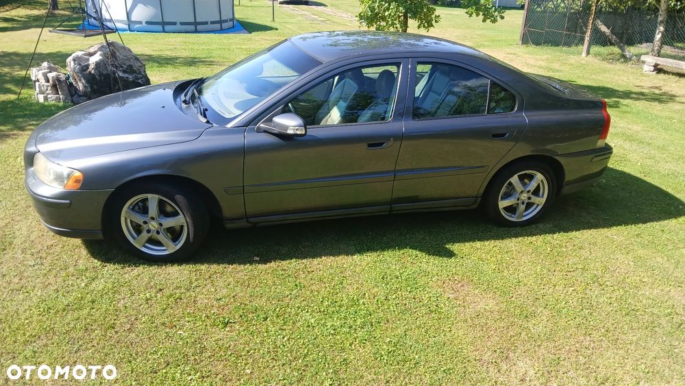 Volvo S60 2.4D Summum - 10