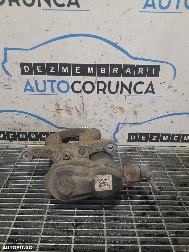 Etrier dreapta spate Fiat 500X Cross 1.6 D 2014 - 2018 Manuala 5 Trepte SUV 4 Usi (1073) - 2