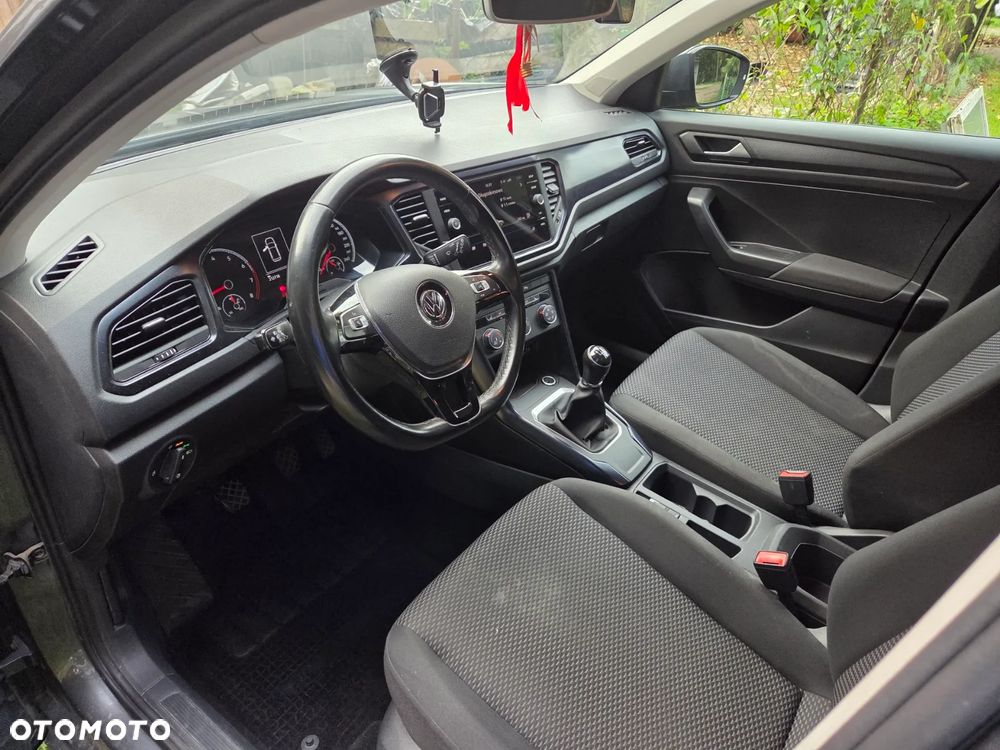 Volkswagen T-Roc - 15