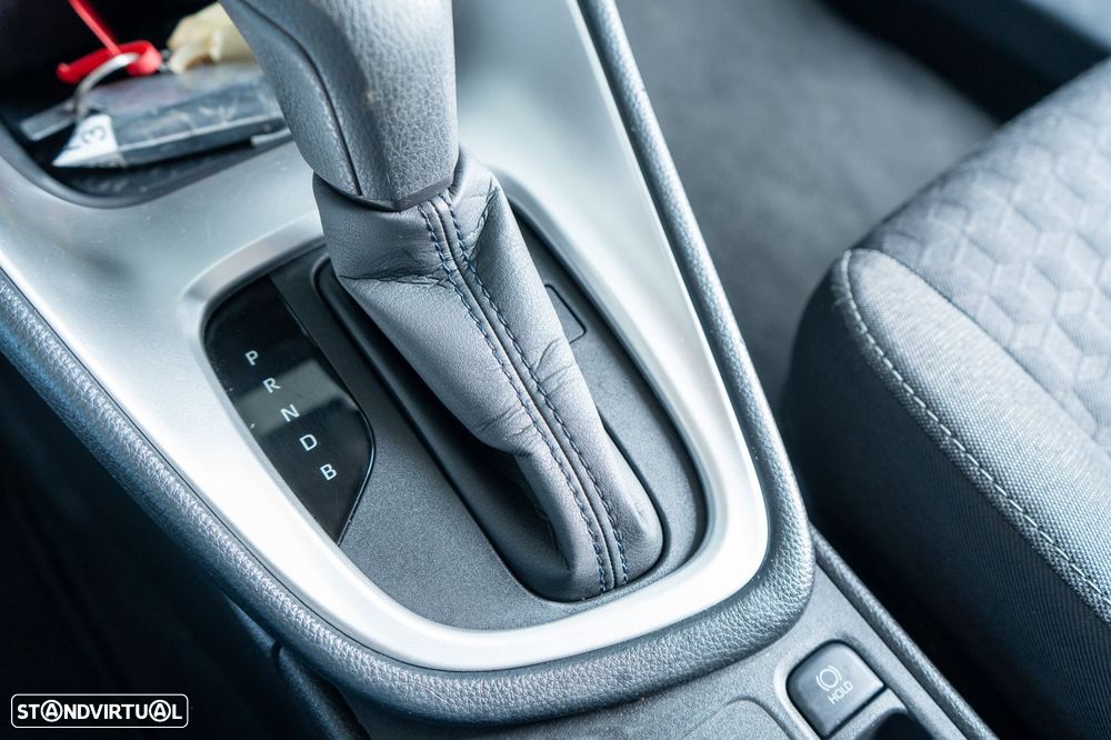 Toyota Yaris 1.5 HDF Comfort - 6