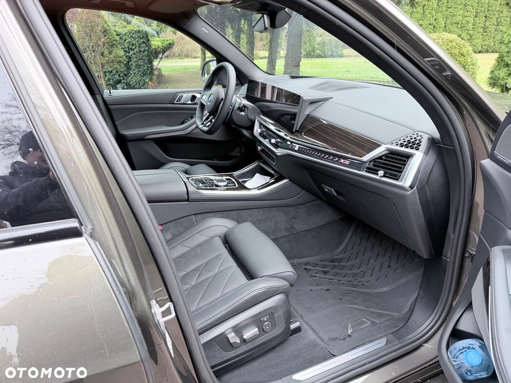 BMW X5 xDrive50e PHEV Individual Edition sport - 14