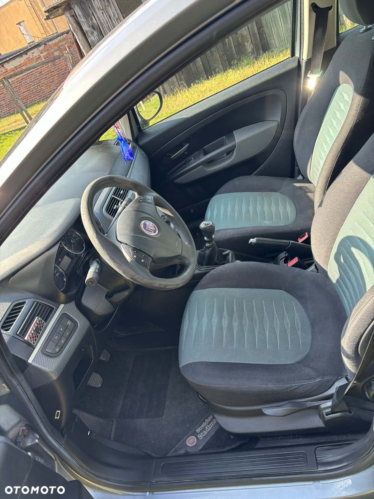 Fiat Punto 1.2 8V Active - 6