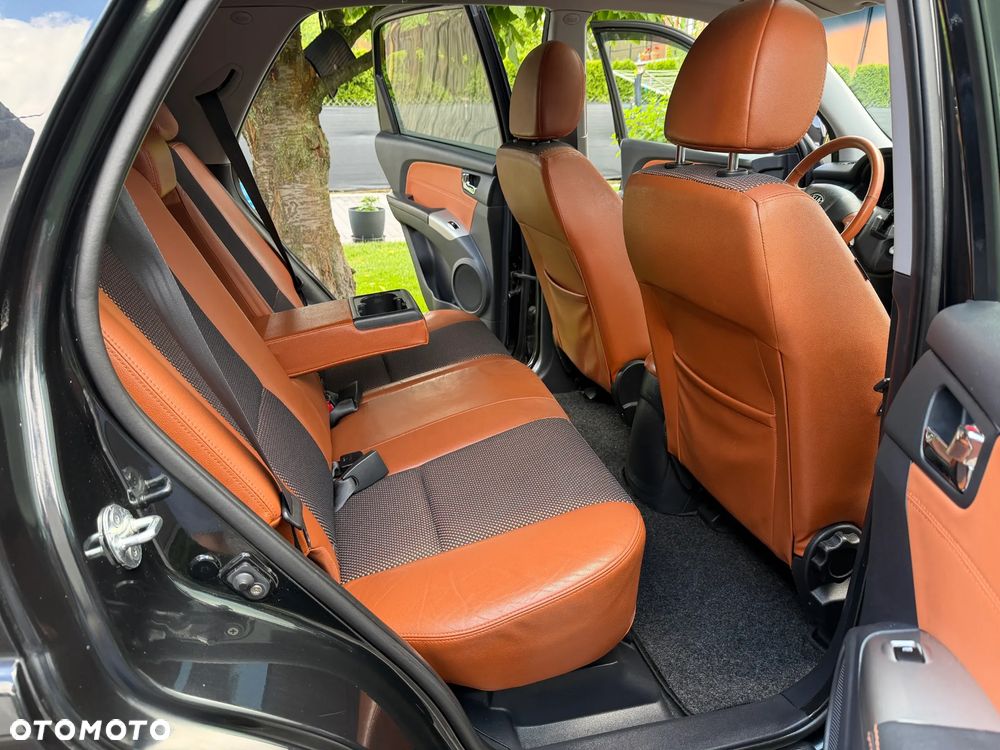 Kia Sportage 2.0 Expedition + - 6