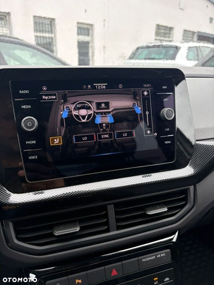 Volkswagen T-Cross - 23