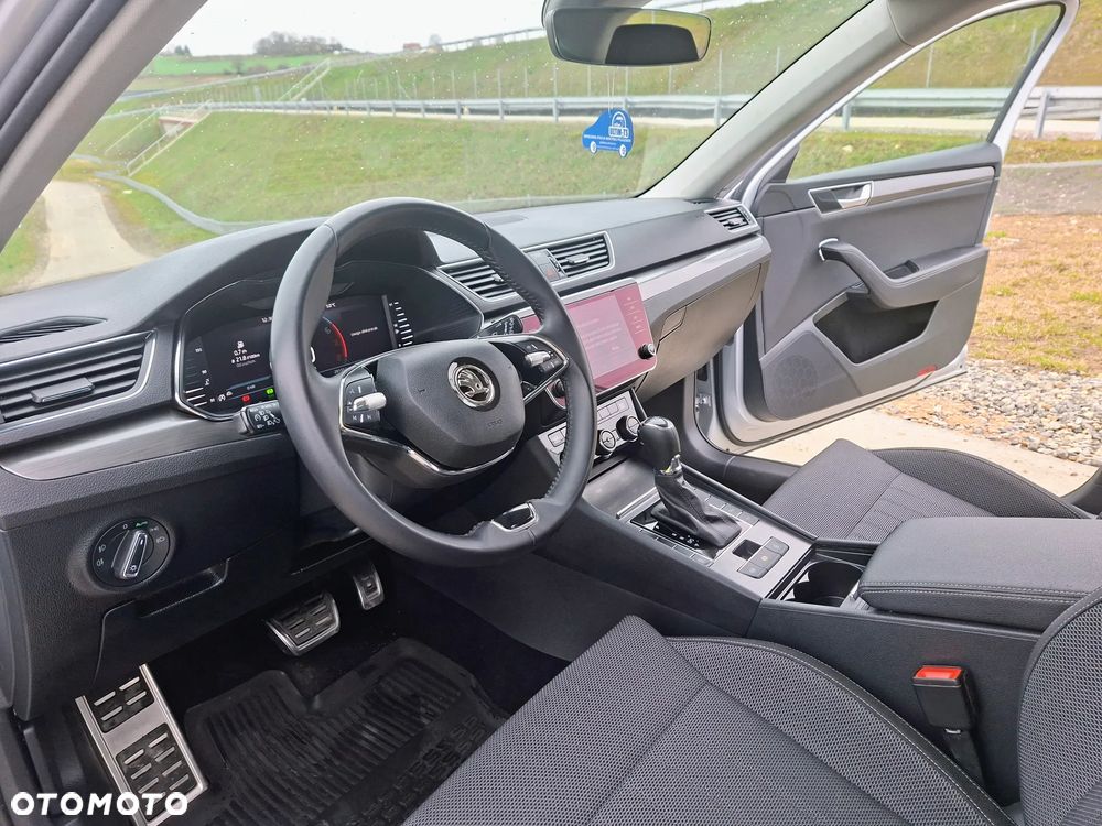 Skoda Superb 1.5 TSI Ambition DSG - 8
