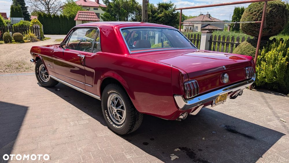 Ford Mustang - 6