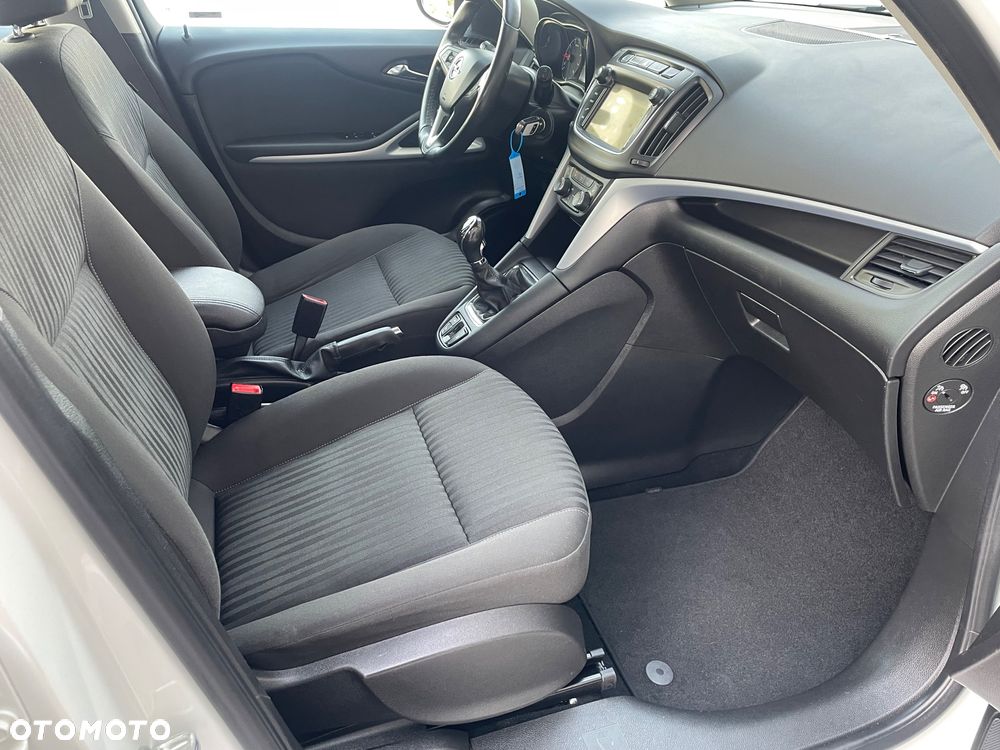 Opel Zafira - 30
