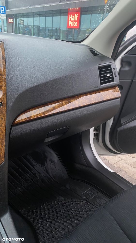 Subaru Legacy 2.0D Active - 13