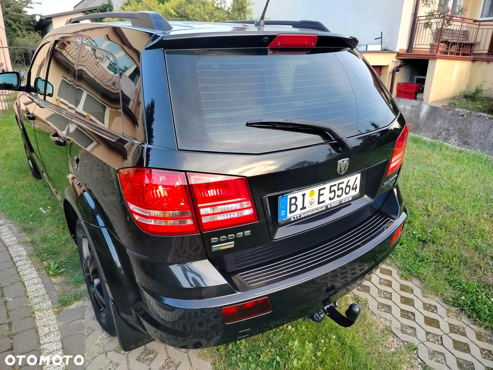 Dodge Journey 2.7 V6 R/T - 12