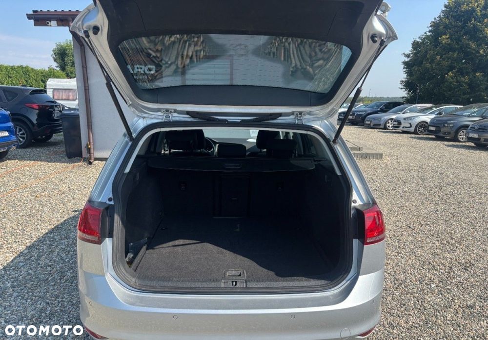 Volkswagen Golf Variant - 14