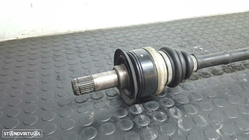 TRANSMISSÃO TRASEIRA ESQUERDA BMW SERIE 1 LIM. (F20) 114D - 2