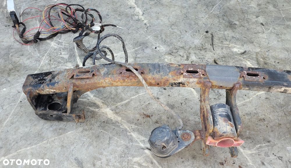 HAK BELKA WIĄZKA MODUŁ KLUCZYK WESTFALIA BMW F10 F11 6850160 - 9