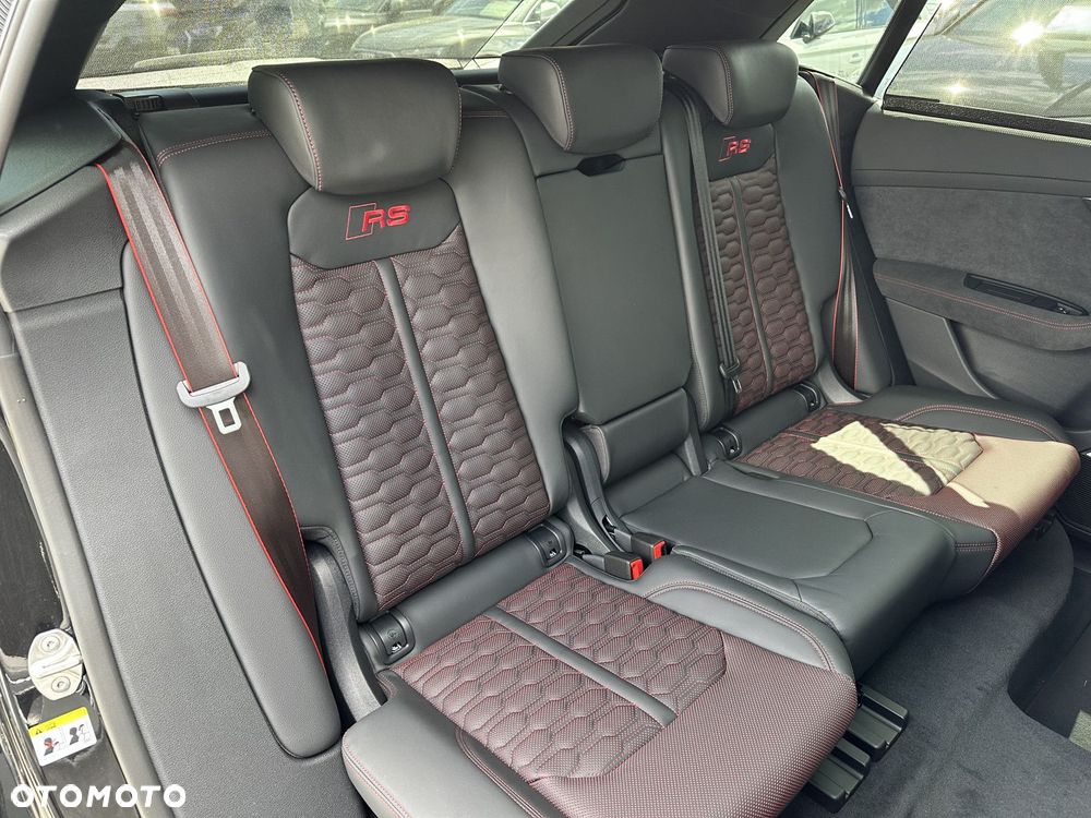 Audi RS Q8 - 22