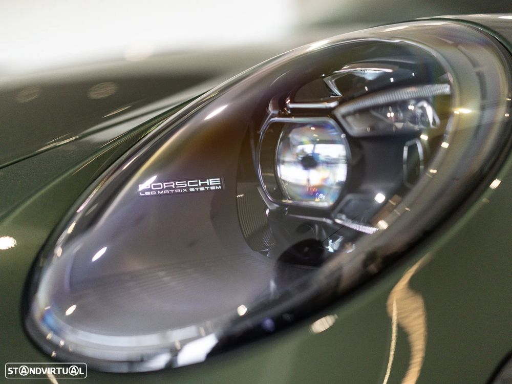 Porsche 911 (992) GT3 Touring Package - 14