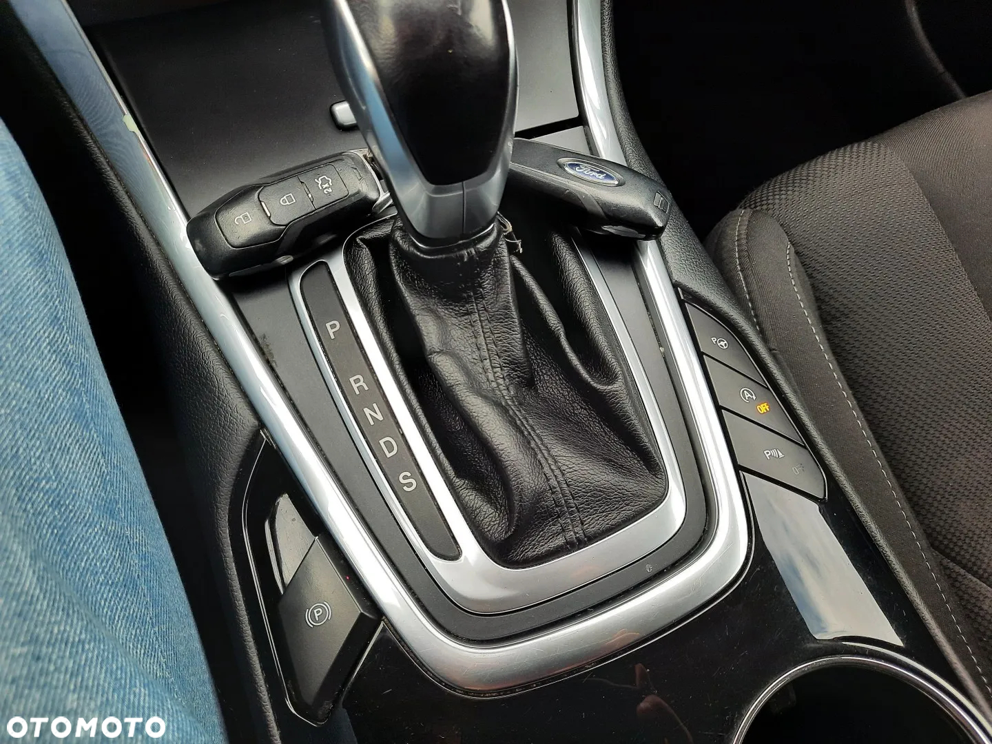 Ford S-Max 2.0 TDCi Titanium PowerShift - 37