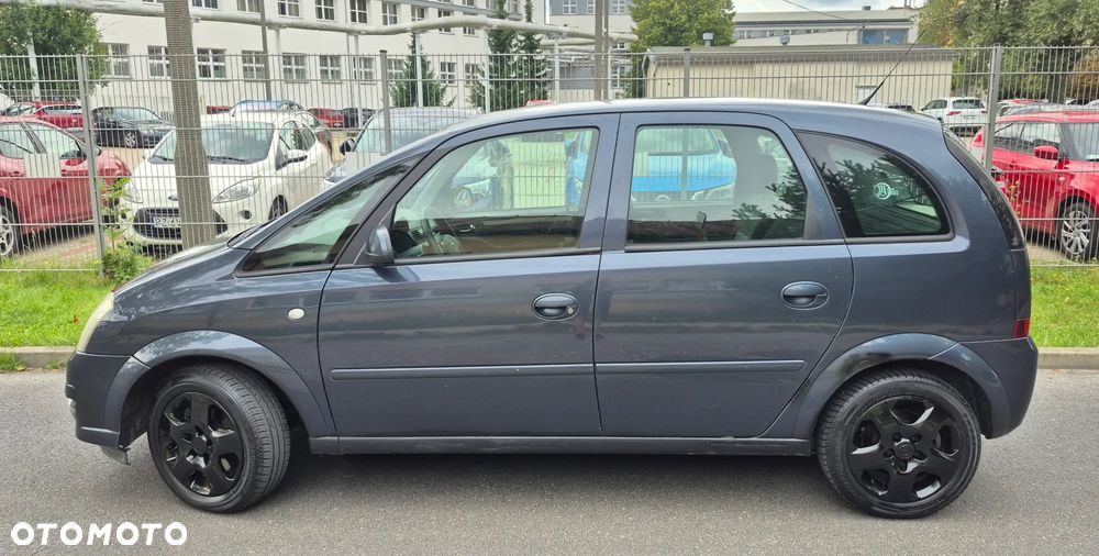 Opel Meriva 1.6 Essentia - 5