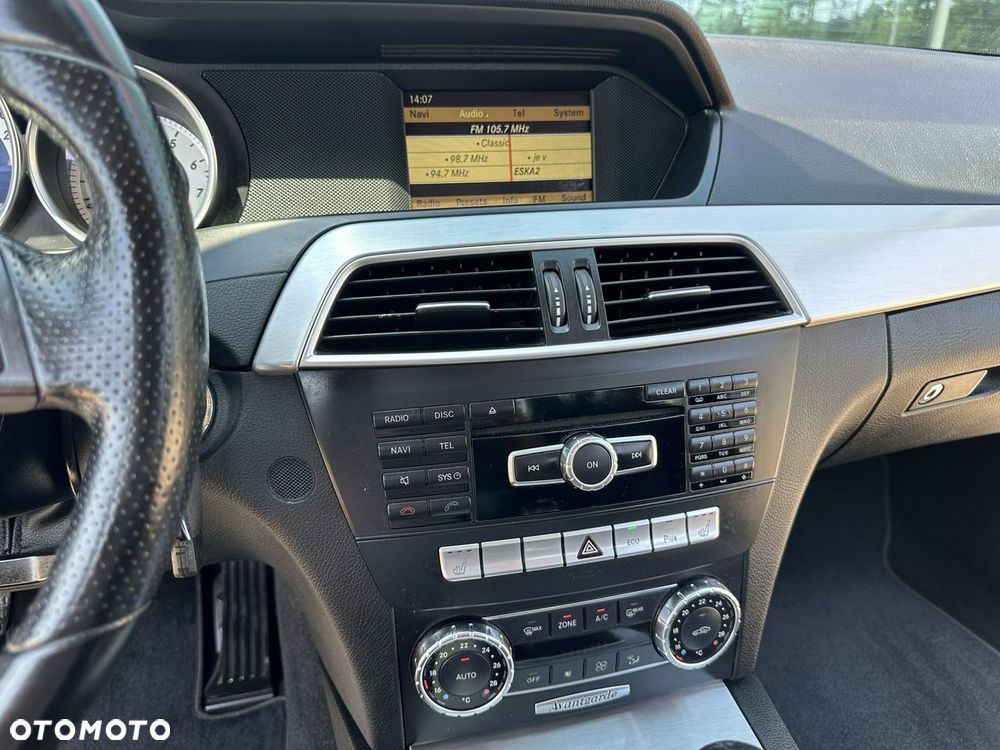 Mercedes-Benz Klasa C 180 BlueEFFICIENCY Avantgarde - 22