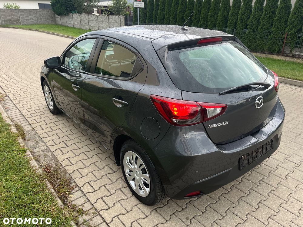 Mazda 2 - 4